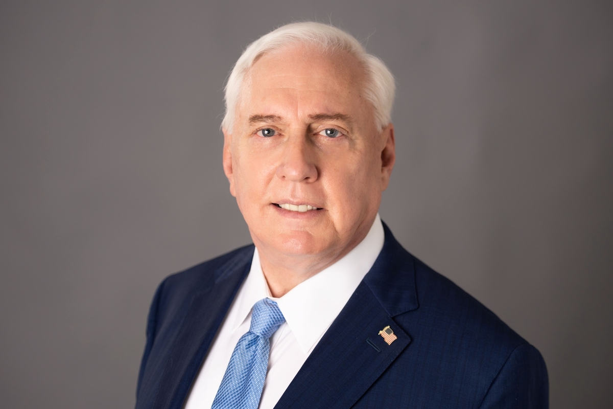 Douglas MacGregor, former Senior Advisor to the US Secretary of Defense under President Trump