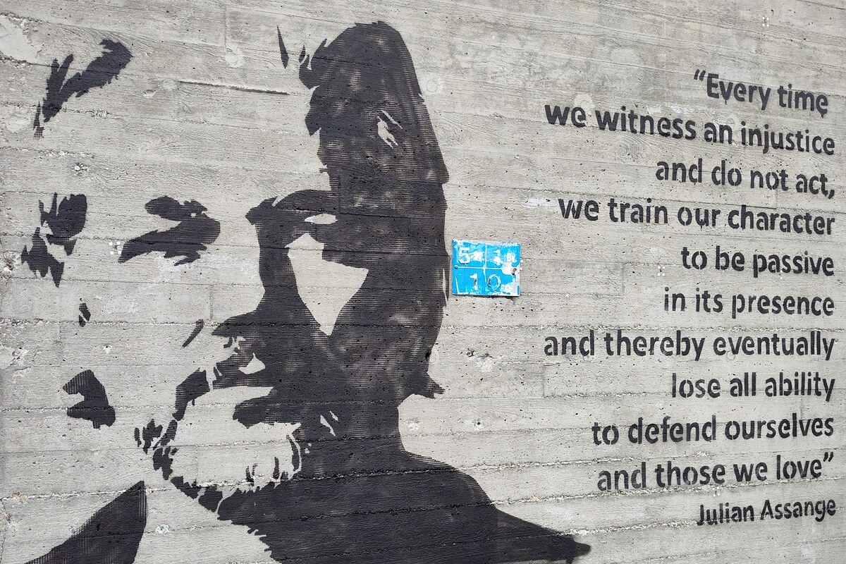 Julian Assange, streetart Bergen